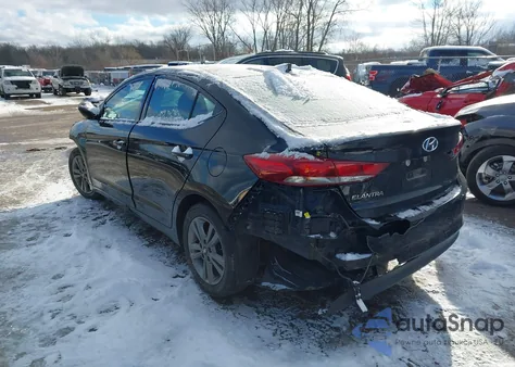 2018 Hyundai Elantra Value Edition z USA, uszkodzony, nr VIN 5NPD84LF4JH345067